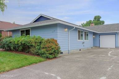 Main picture of 1633 SW 22nd St