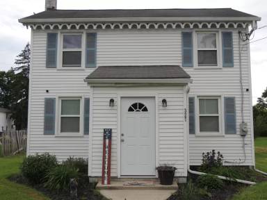 Main picture of 327 Chester St