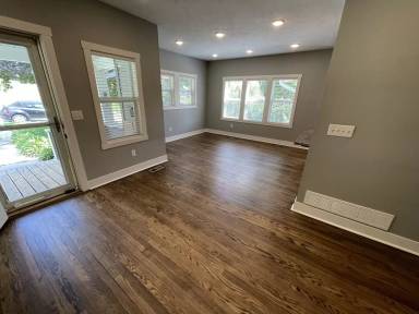 Main picture of 2202 N 51st St
