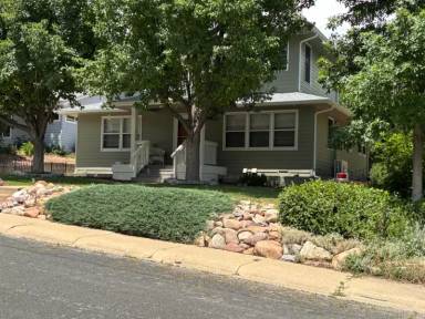 Main picture of 445 Grape Ave