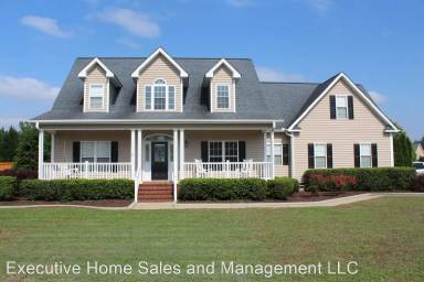 Main picture of 200 Maddux Dr