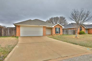 Main picture of 3926 Wake Forrest Ln