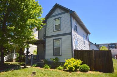 Main picture of 2213 N Talbott St