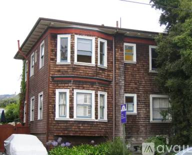 Main picture of 2937 Hillegass Ave