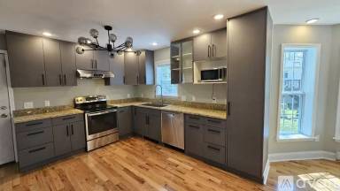 Main picture of 7150 Robinwood Dr