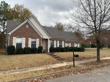 Main picture of 8697 Macon Rd