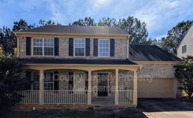 Main picture of 605 Castlebrooke Dr