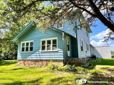 Main picture of 7617 Hoover St
