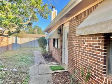 Main picture of 204 Bent Arrow Dr