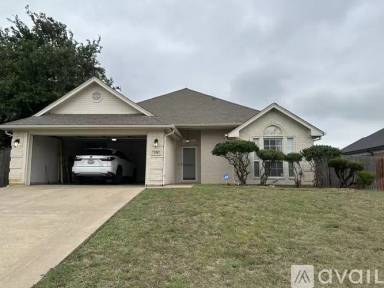 Main picture of 529 Meadowcrest Dr