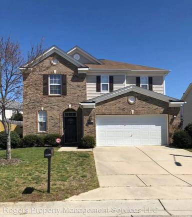 Main picture of 3209 Olustee Dr