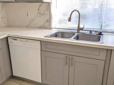 Main picture of 5914 Sutton Park Pl