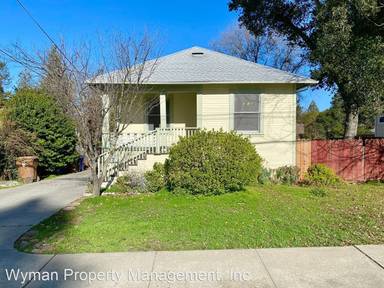 Main picture of 42 1st St