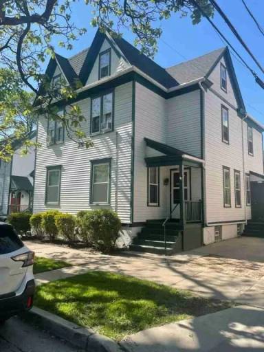 Main picture of 1518 E Windsor Pl
