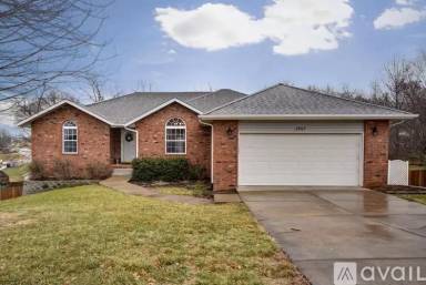 Main picture of 2907 W Saratoga