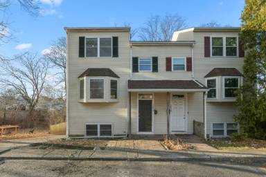 Main picture of 289 Market St