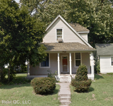 Main picture of 722 W 16th St