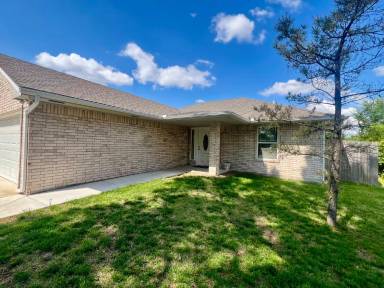 Main picture of 2823 Juvene Cir