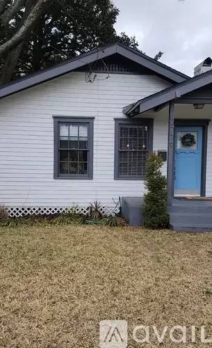 Main picture of 2779 Dellwood Ave