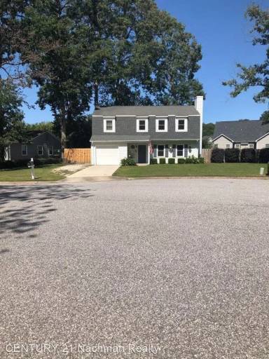 Main picture of 104 Lambert Dr