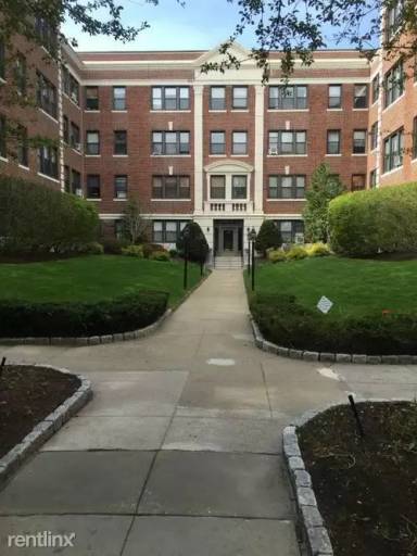 Main picture of 141 Englewood Ave