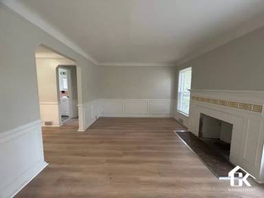 Main picture of 5915 Farmbrook St
