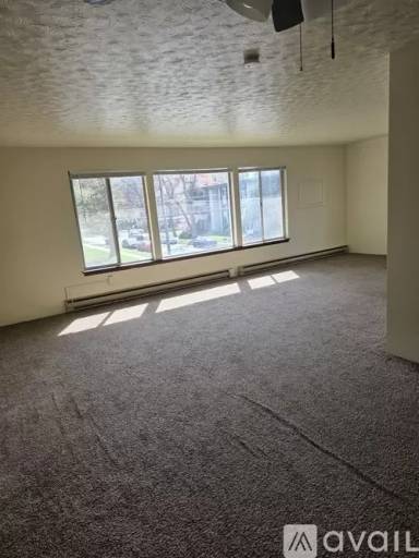 Main picture of 2126 W Pacific Ave