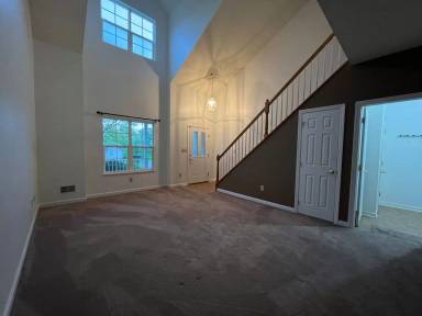 Main picture of 106 Trotter Ln