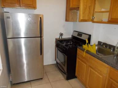 Main picture of 1087 Carroll St