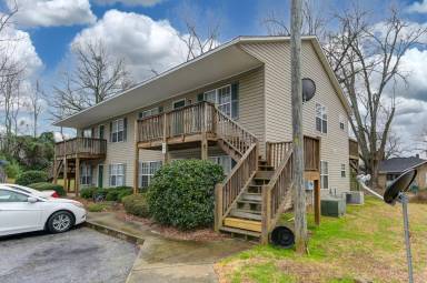Main picture of 124 Hazelwood Ct