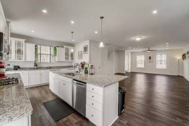 Main picture of 8382 Amber Beacon Cir