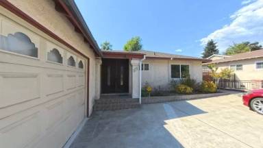 Main picture of 375 S San Gabriel Blvd