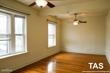 Main picture of 2808 N Halsted St
