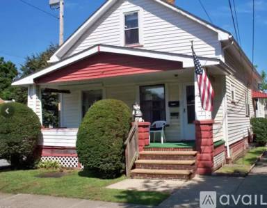 Main picture of 6523 Fullerton Ave