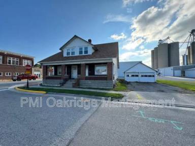 Main picture of 9 N Cleveland St