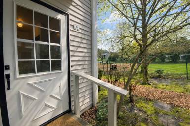 Main picture of 6815 SW Capitol Hill Rd