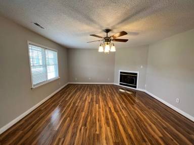 Main picture of 118 Terrilynn Way
