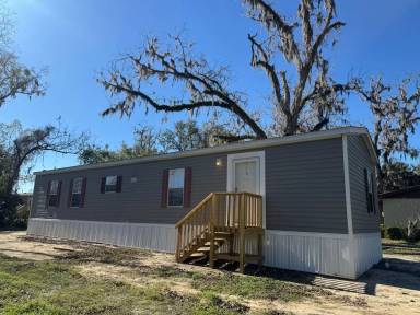 Main picture of 835 8th St SW