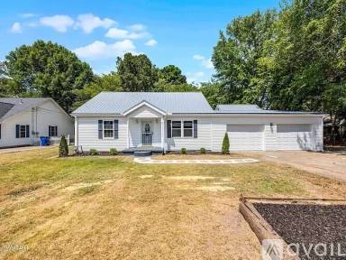Main picture of 226 Willow Dr