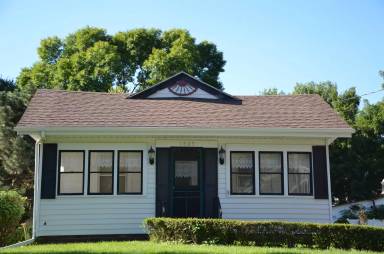 Main picture of 1519 Wilson Ave