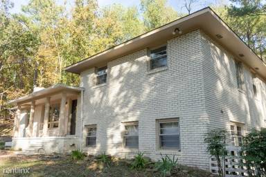 Main picture of 2021 Buena Vista Dr