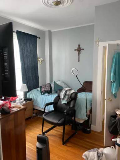 Main picture of 1 Dean St