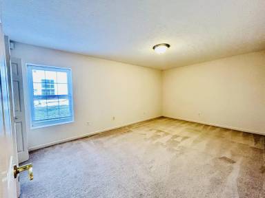 Main picture of 17 Rosewood Ct