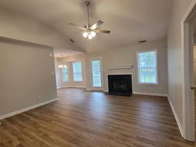 Main picture of 317 Buckeye Dr