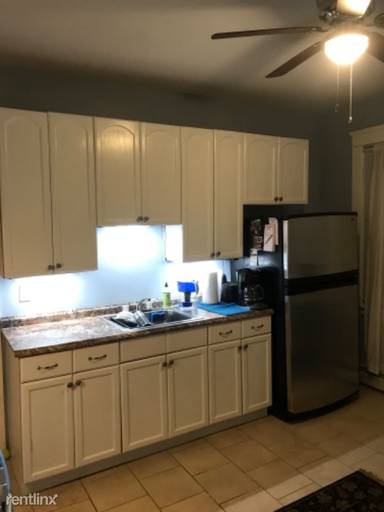 Main picture of 122 Leah St