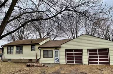 Main picture of 739 Dundee Ave