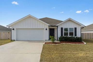 Main picture of 835 Otto Loop