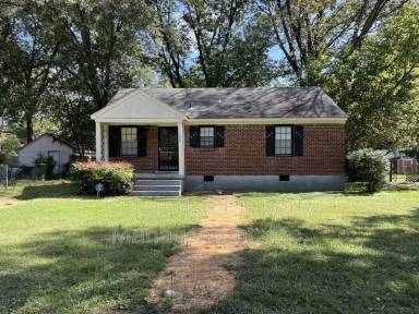 Main picture of 792 Saint Nick Dr