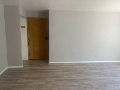 Main picture of 16818 Grovewood Ave