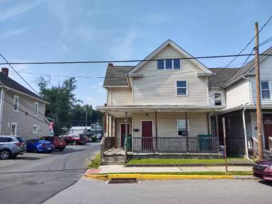 Main picture of 21 N 2nd St